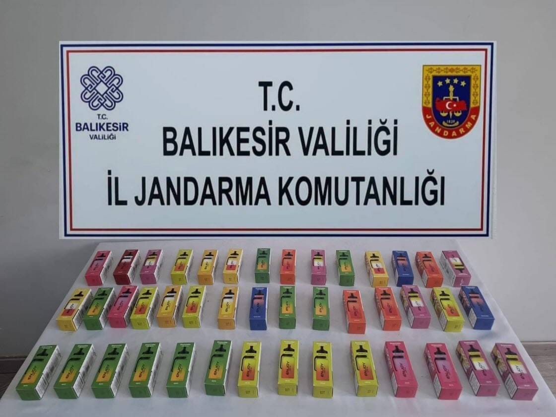 Balıkesir İl Jandarma Komutanlığınca, 10-17 Kasım 2024 tarihleri arasında kaçakçılık ve organize suç olaylarına yönelik Uygulama ! (18.11.2024)