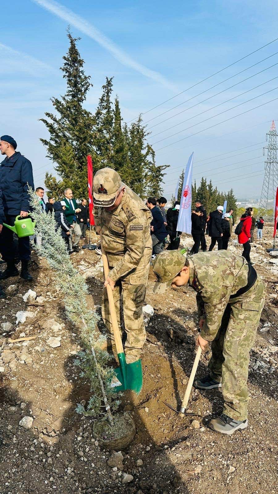 Balıkesir İl Jandarma Komutanlığınca; Milli Ağaçlandırma Günü Faaliyeti ! (12.11.2024)